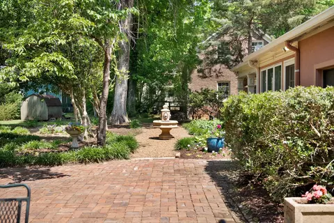 Exterior - 425 E Main St, Murfreesboro, TN 37130 photo 5 of 19