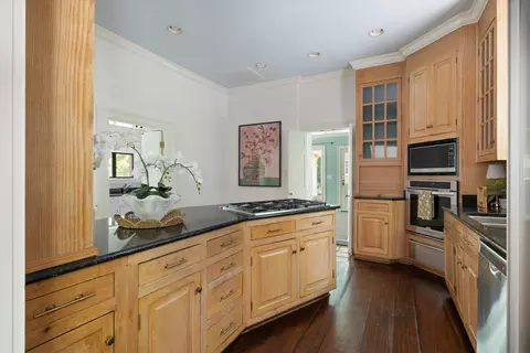 Kitchen - 425 E Main St, Murfreesboro, TN 37130 photo 2 of 3