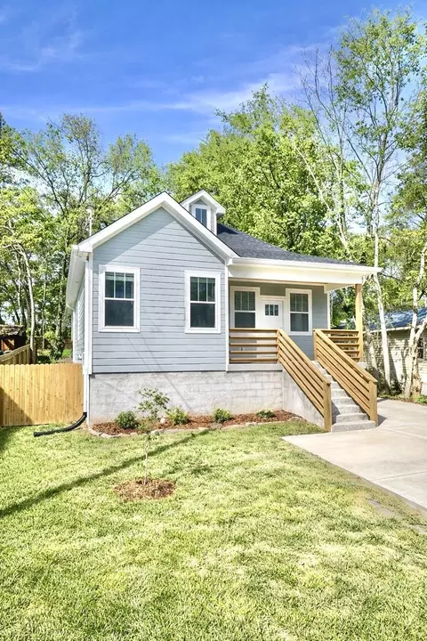 121 Polk St, Columbia, TN 38401