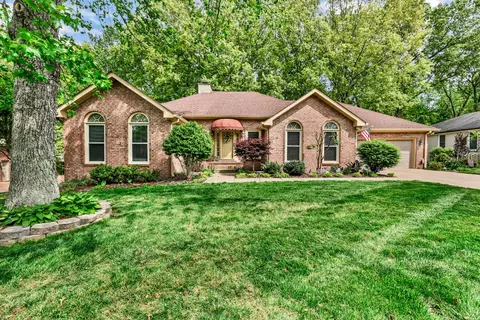 236 Longwood Ln, Clarksville, TN 37043