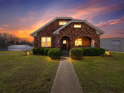 105 S Trenton St, Rutherford, TN 38369