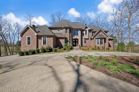 1050 Moonlit Meadow Ln, Greenbrier, TN 37073