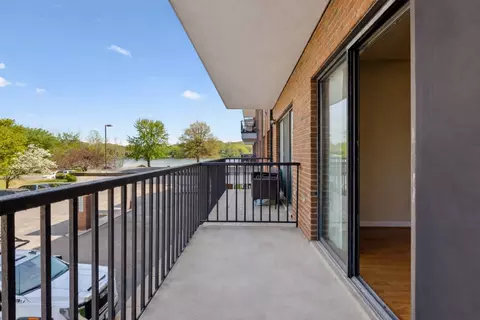 200 Sanders Ferry Rd #1210, Hendersonville, TN 37075