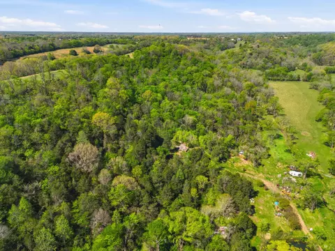 66 Thompson Hollow Rd, Taft, TN 38488