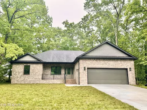 614 Apoka Ln, Crossville, TN 38572
