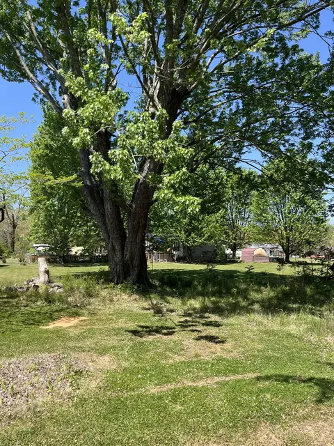 107 6th St, Monteagle, TN 37356 photo 3