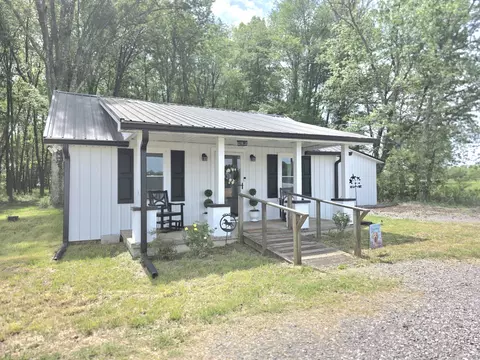 1151 Dry Creek Rd, Smithville, TN 37166