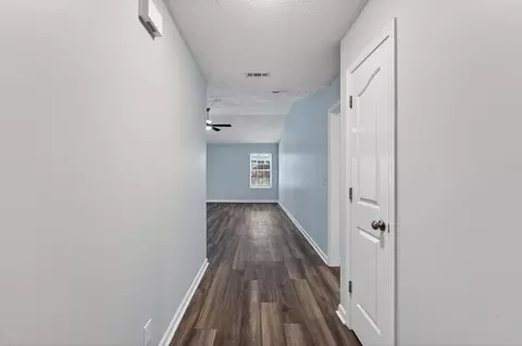 Entry Way - 2914 Roscommon Dr, Murfreesboro, TN 37128 photo 2 of 3