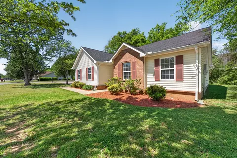 Exterior - 2914 Roscommon Dr, Murfreesboro, TN 37128 photo 5 of 6