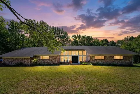 4280 Hillsboro Viola Rd, Manchester, TN 37355