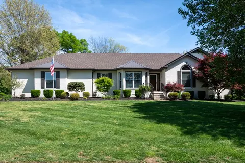 1051 Westbrook Dr, Gallatin, TN 37066