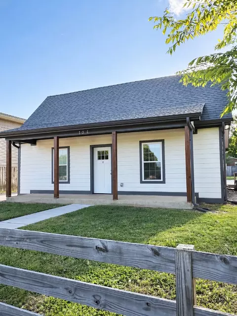 707 N Highland Ave N, Murfreesboro, TN 37130