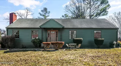 3616 Riverview Dr, Knoxville, TN 37914
