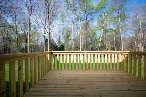 Exterior - 1416 E Piney Rd, Dickson, TN 37055 photo 6 of 6
