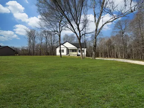 1416 E Piney Rd, Dickson, TN 37055