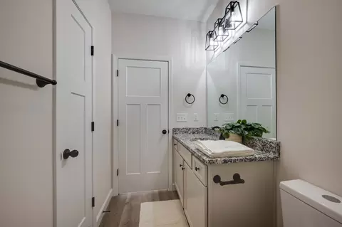 Entry Way - 1416 E Piney Rd, Dickson, TN 37055 photo 3 of 3