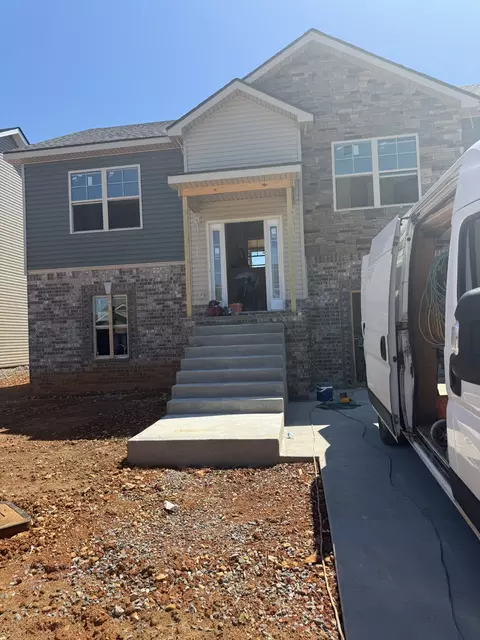 350 Cardinal Crk, Clarksville, TN 37040