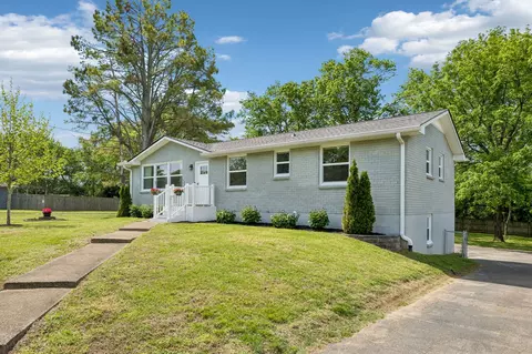 Exterior - 166 Jacksonian Dr, Hermitage, TN 37076 photo 5 of 10