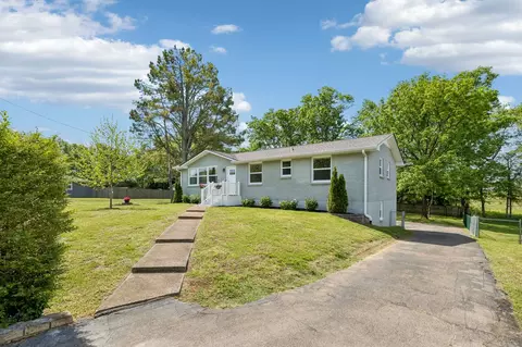 Exterior - 166 Jacksonian Dr, Hermitage, TN 37076 photo 4 of 10