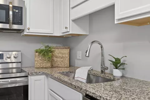Kitchen - 3524 Learning Ln, Murfreesboro, TN 37128 photo 6 of 6