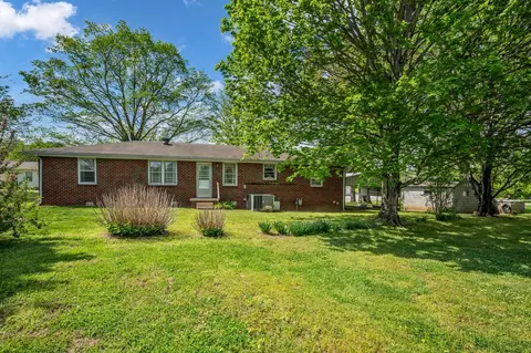 Exterior - 1006 Hershell St, Burns, TN 37029 photo 4 of 10