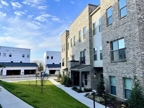 353 Wellows Chase # B, Spring Hill, TN 37174