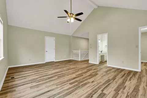 1297 Leaside Ln, Hixson, TN 37343