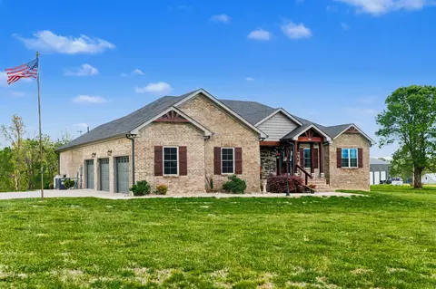 1560 Fairfield Rd, Westmoreland, TN 37186