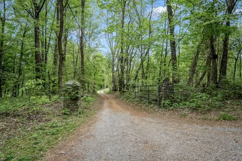 1975 Sugar Tree Knob Rd, Liberty, TN 37095