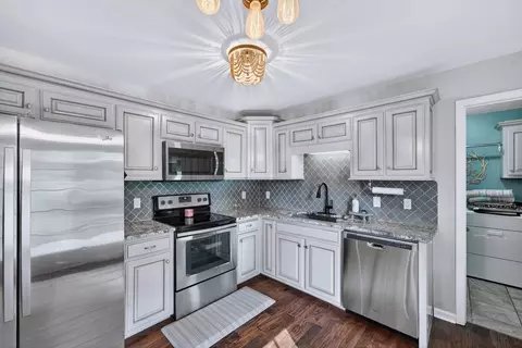Kitchen - 253 Spring Meadows Ln, Morrison, TN 37357 photo 1 of 4
