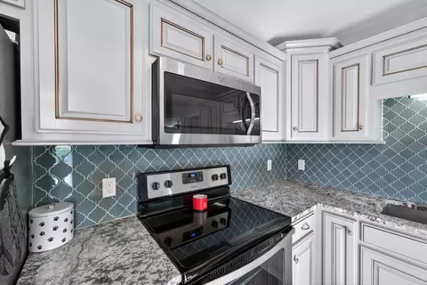 Kitchen - 253 Spring Meadows Ln, Morrison, TN 37357 photo 3 of 4