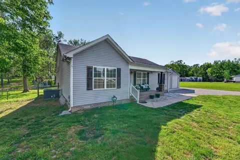 Exterior - 253 Spring Meadows Ln, Morrison, TN 37357 photo 3 of 18