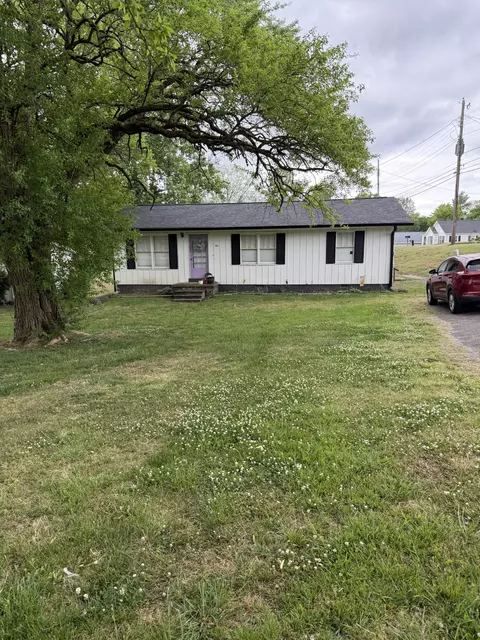 901 E College St, Pulaski, TN 38478