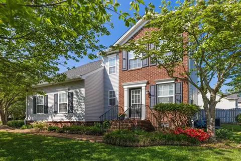 2290 Hayward Ln, Spring Hill, TN 37174