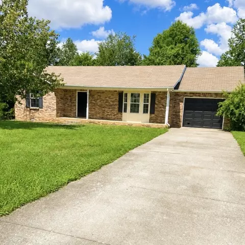838 Turtle Creek Rd, Clarksville, TN 37043