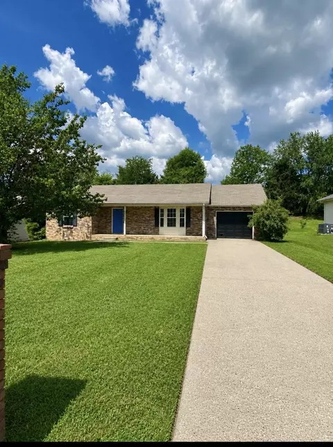 838 Turtle Creek Rd, Clarksville, TN 37043