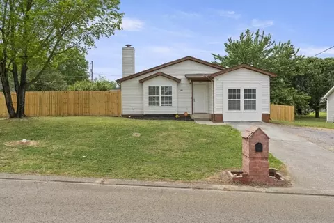 421 Cedar Park Cir, La Vergne, TN 37086