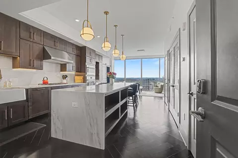 1616 W End Ave #2701, Nashville, TN 37203