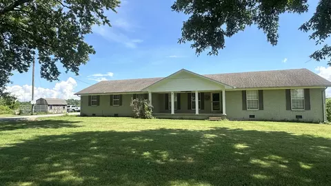 Exterior - 244 Old Jackson Hwy, Loretto, TN 38469 photo 2 of 8