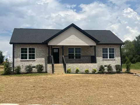 398 N Harris Rd, Portland, TN 37148