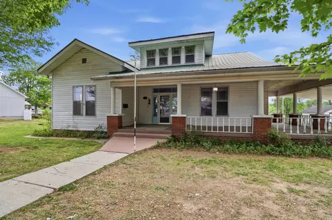 314 Melrose St, Mcewen, TN 37101