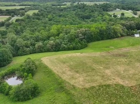 210 Nubia Rd, Westmoreland, TN 37186