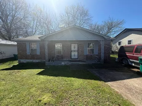20 Hackberry Ln, Jackson, TN 38301 photo 2