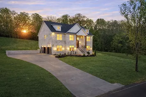 4751 Abednego Rd, Greenbrier, TN 37073