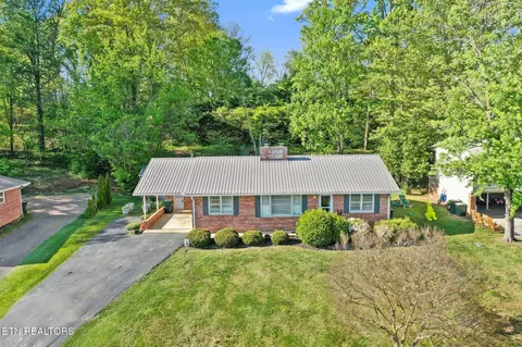 1903 Old Tusculum Rd, Greeneville, TN 37745