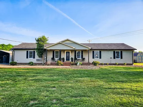 1305 Horseshoe Dr, Lewisburg, TN 37091