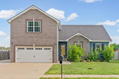 2333 Danbury Dr, Clarksville, TN 37042