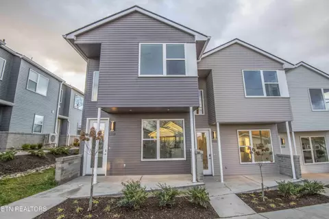 2334 NE Money Place Pl, Knoxville, TN 37917
