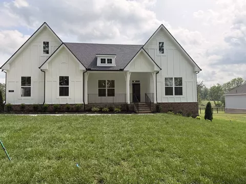7291 Belvoir Dr, Fairview, TN 37062