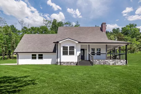 2313 Pulaski Hwy, Fayetteville, TN 37334
